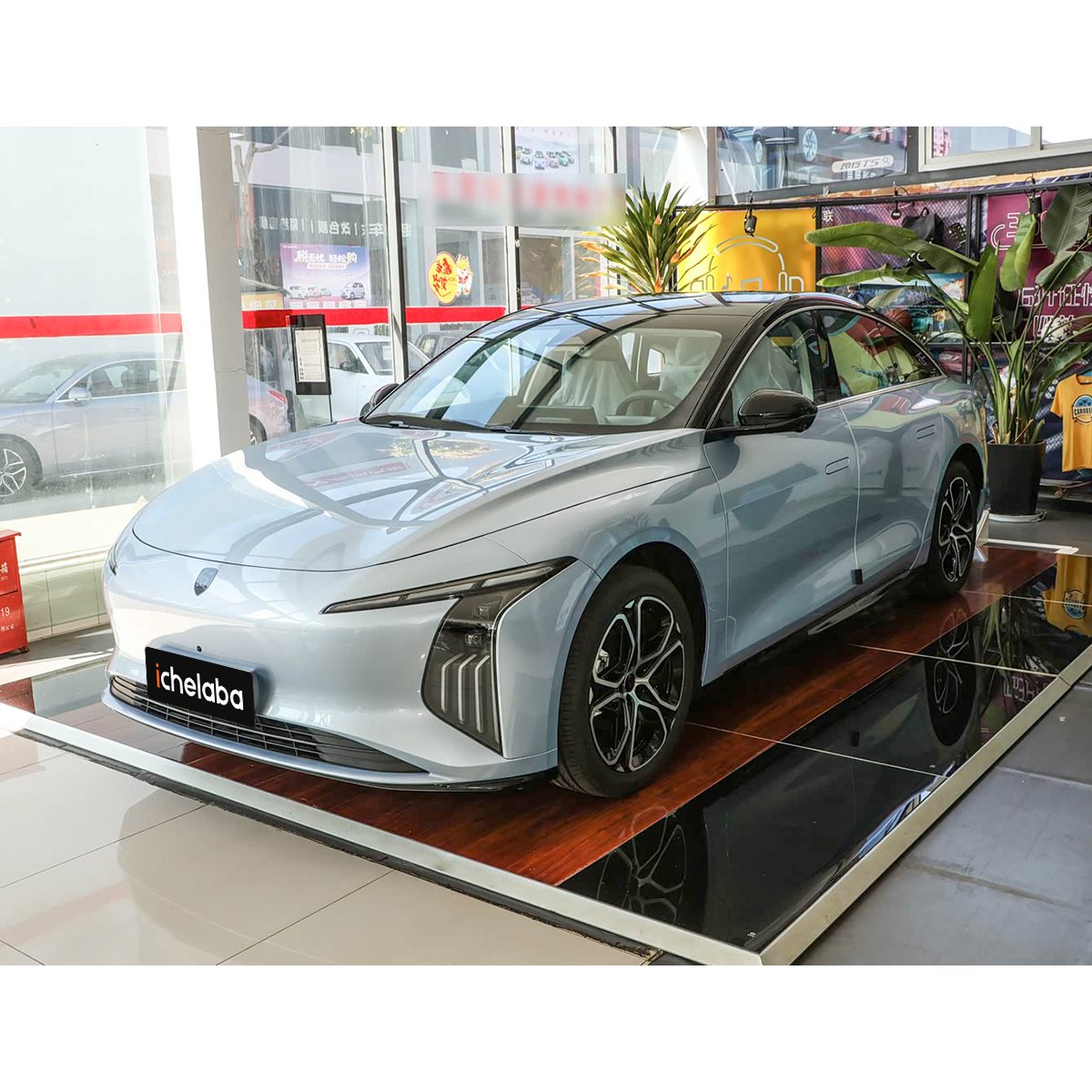 Dongfeng Forthing Xinghai S7 - Image 11