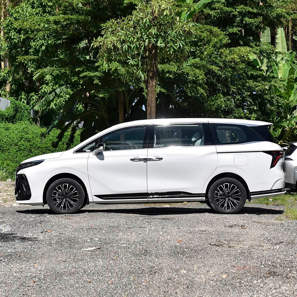 Dongfeng Forthing V9 - Image 3