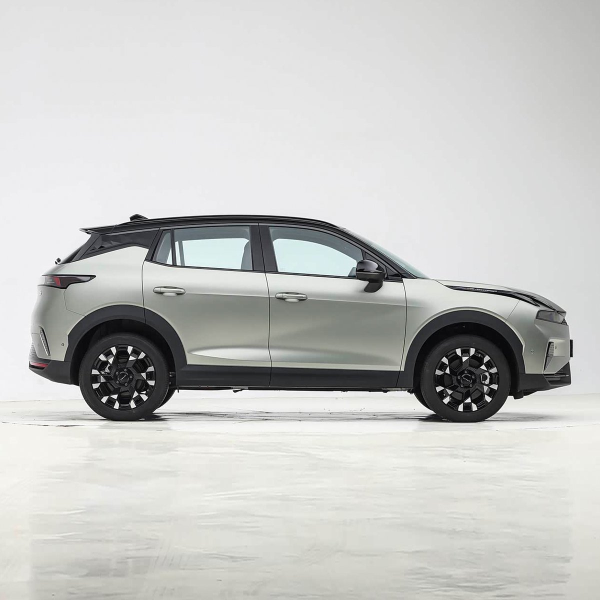 Lynk & Co 06 - Image 5