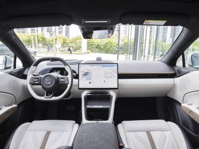 تفاصيل Zeekr 007GT (3)