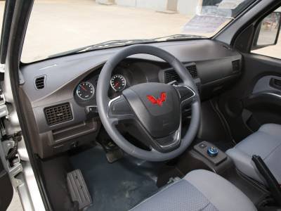 Wuling RONGGUANG EV Mini Truck details(7)