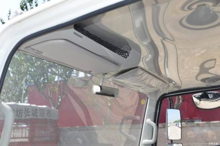 Yuejin Light Truck C300 details (15)