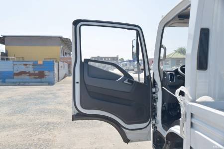 Yuejin Light Truck C300 details (1)