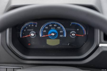 Yuejin Light Truck S80 details (12)