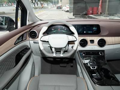 Dongfeng Forthing U–TOUR Details (13)