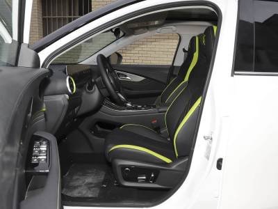 Dongfeng Forthing Friday details (12)
