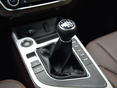 Dongfeng Forthing Jingyi X5 details (7)