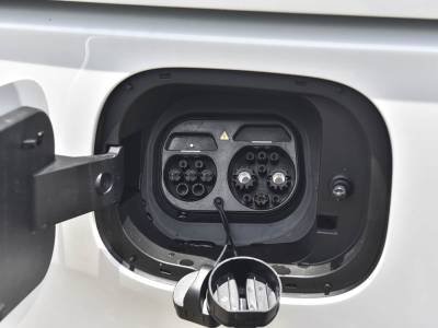 Dongfeng Forthing V9 details (6)