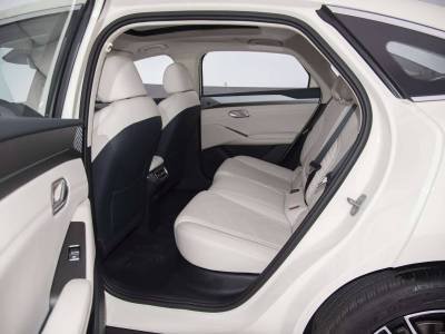 BYD Qin L EV details (10)