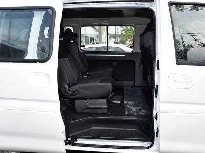 Dongfeng Forthing Lingzhi M5 details (12)