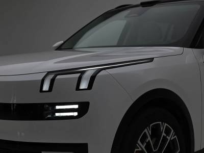 Lynk & Co 900 details (17)