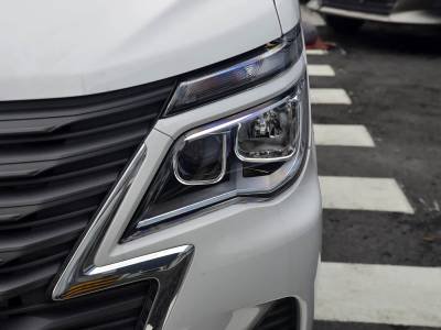 Dongfeng Forthing Lingzhi M5 details (2)
