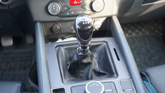 Dongfeng P6 Pickup Diesel Details (10)