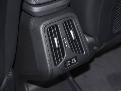 BMW iX1 Details (4)