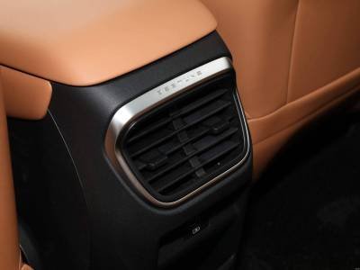 Bestune Yueyi 07 details (11)