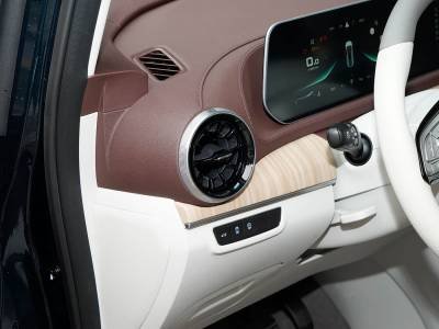 Dongfeng Forthing U–TOUR Details (14)