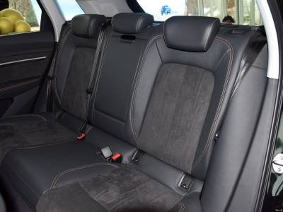 Audi e-tron Details (8)
