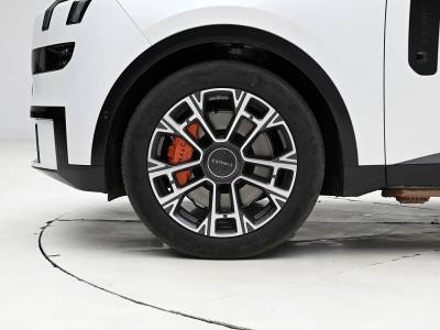 Lynk & Co 900 details (8)