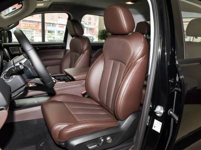 Foton V7 Hybrid Pickup details (10)