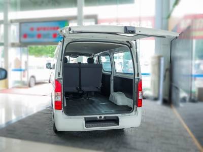 FOTON VIEW C2 mini van bus details (4)