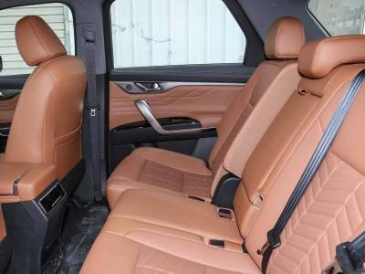 Changan CS95 details (10)