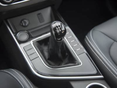 Dongfeng Fengxing SX6 Details (6)