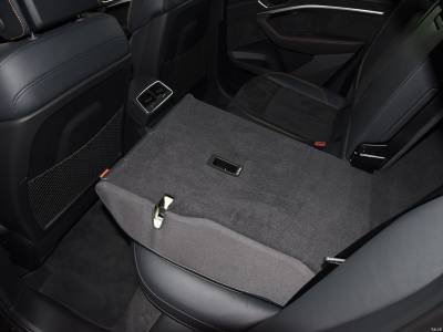 Audi e-tron Details (7)