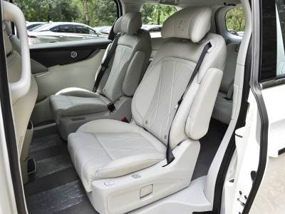 Dongfeng Forthing V9 details (14)