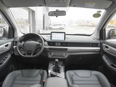Dongfeng Fengxing SX6 Details (1)