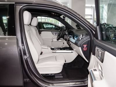 Mercedez Benz EQB Details (6)