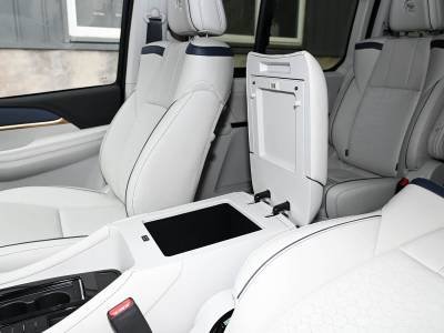 Dongfeng Forthing M7 Details (14)