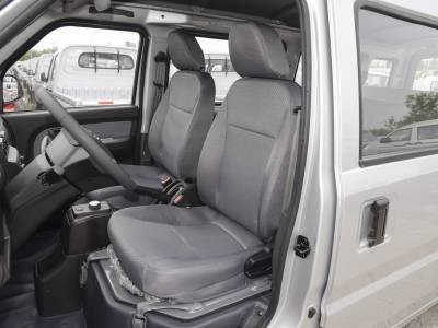 Wuling RONGGUANG EV Passenger(10)