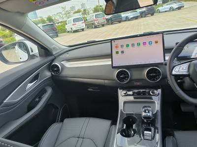 Dongfeng Forthing Friday Right-Hand Drive Version Details (10)